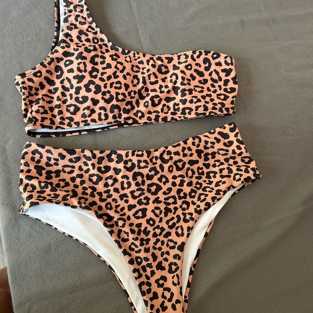 SHEIN Animal Print Bikini Set